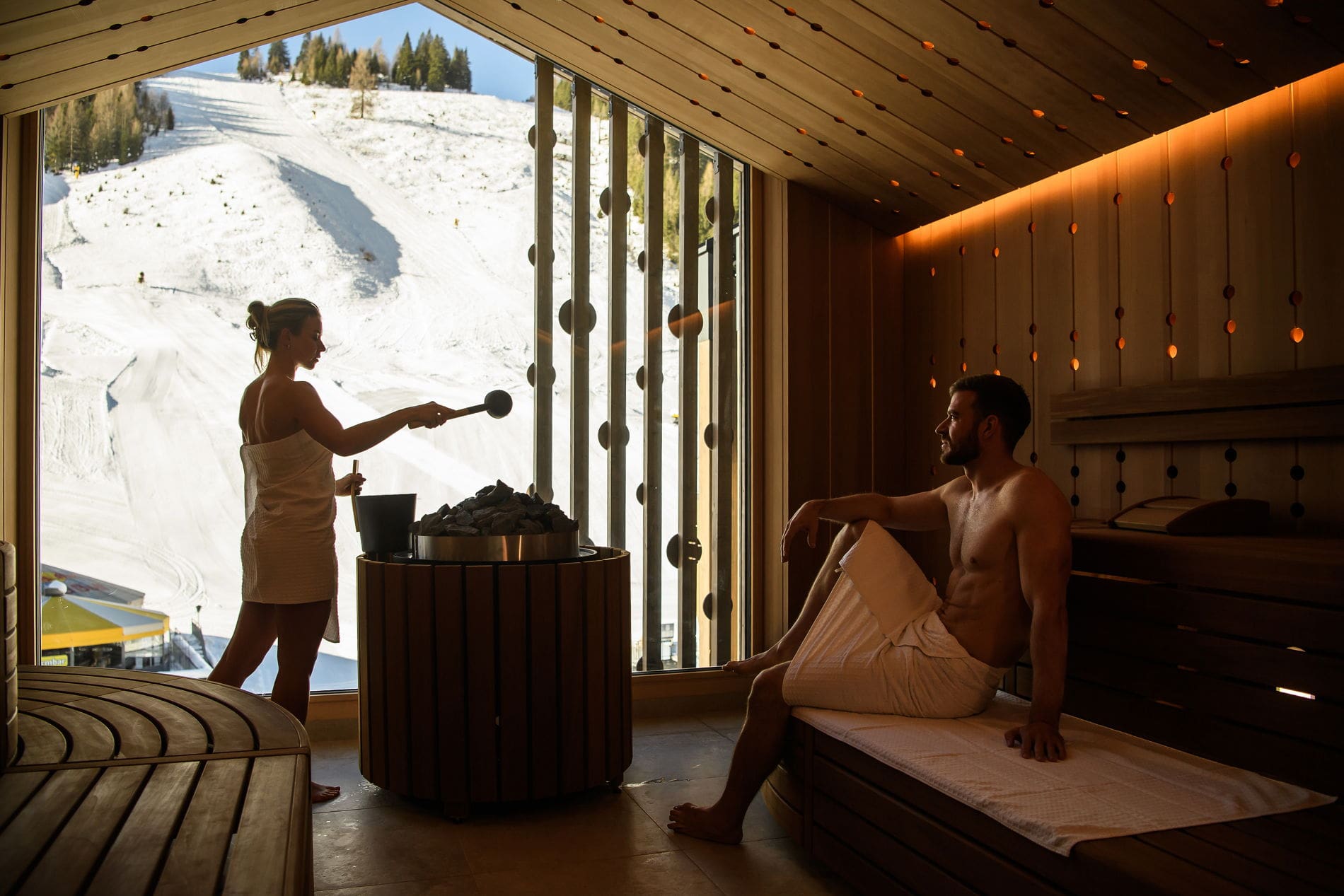 Panorama Sauna Bergblick Familienhotel Zauchenseehof